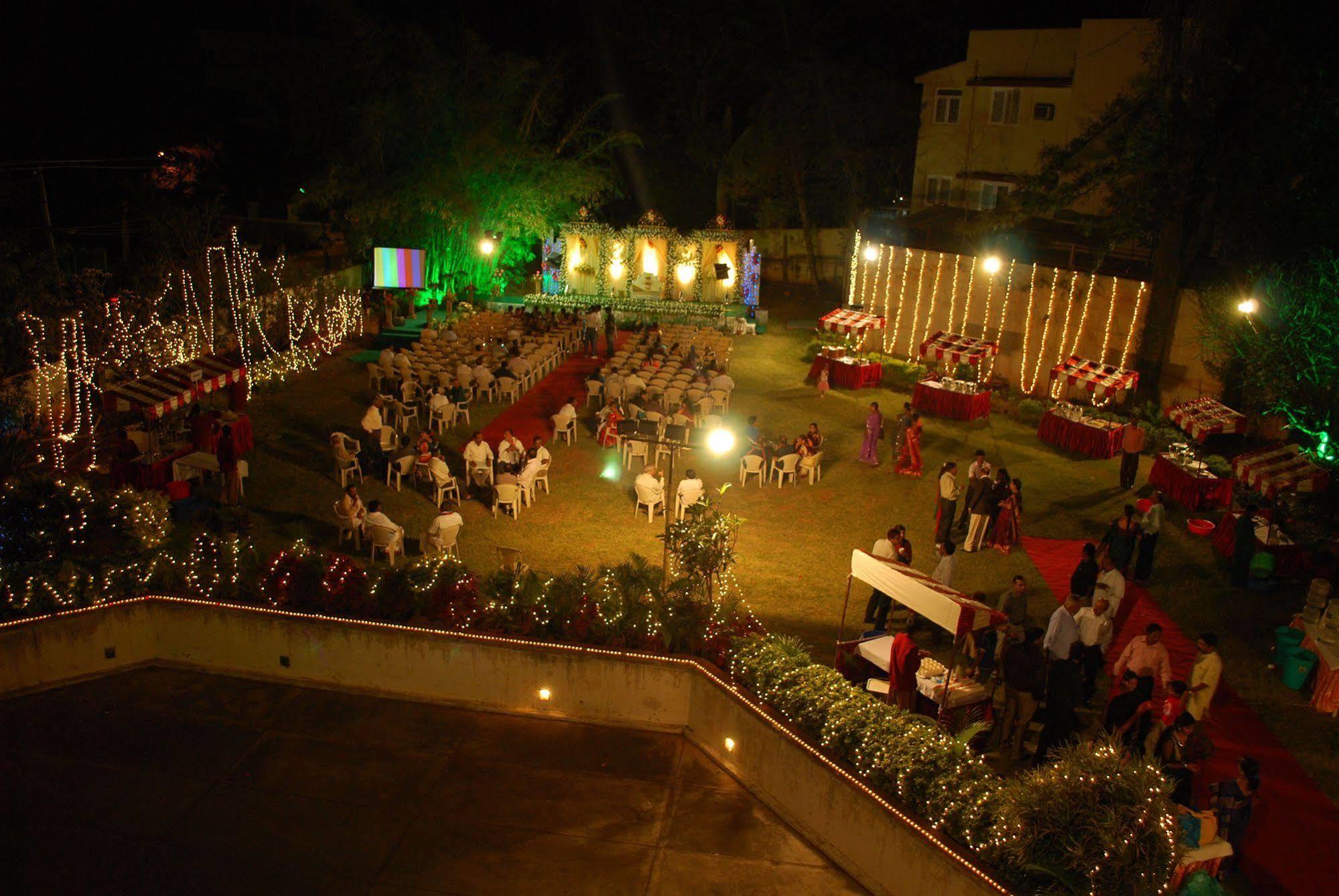 Hotel Paradise - Mysore Dasaprakash Group Esterno foto